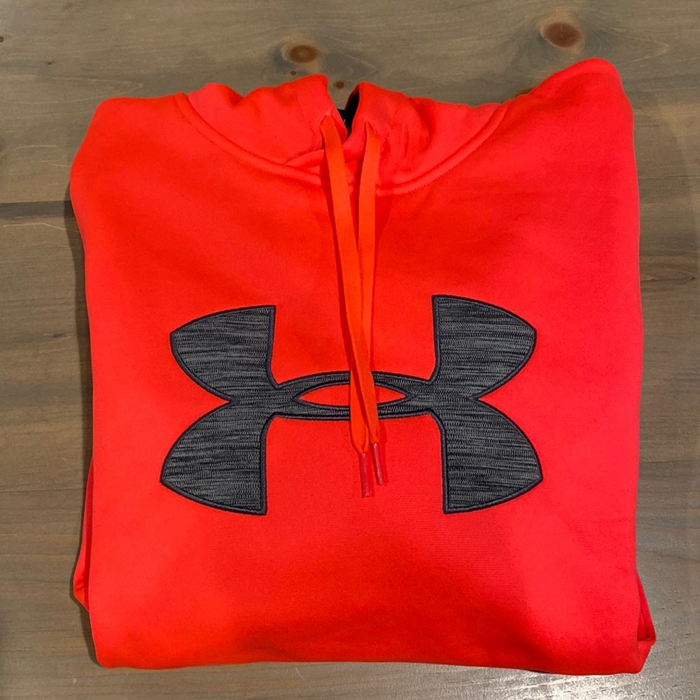 Under Armour Hoodie Size: M